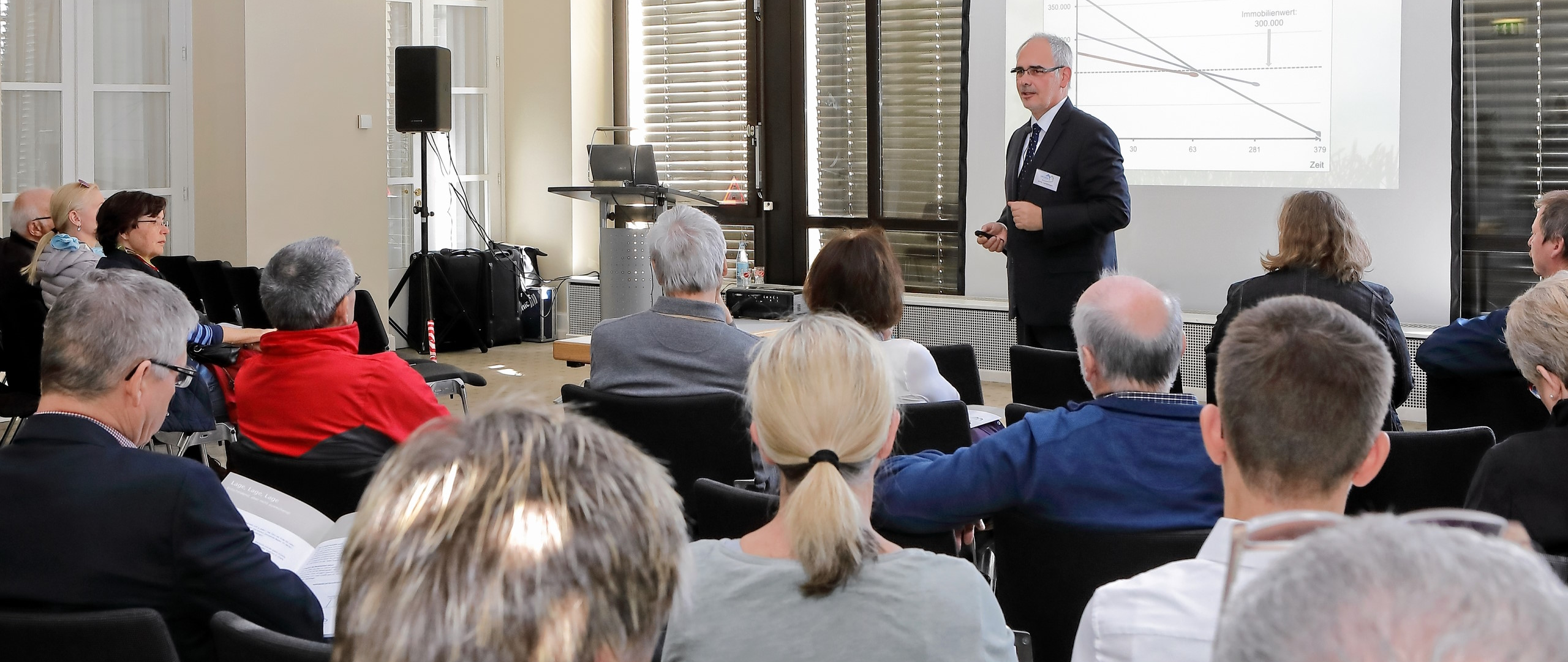 Carstensen Immobilien - Makler für Immobilien in Mönchengladbach