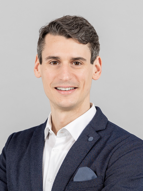 Tobias Stoll, Immobilienfachwirt (IHK) Bachelor of Business Adminstration